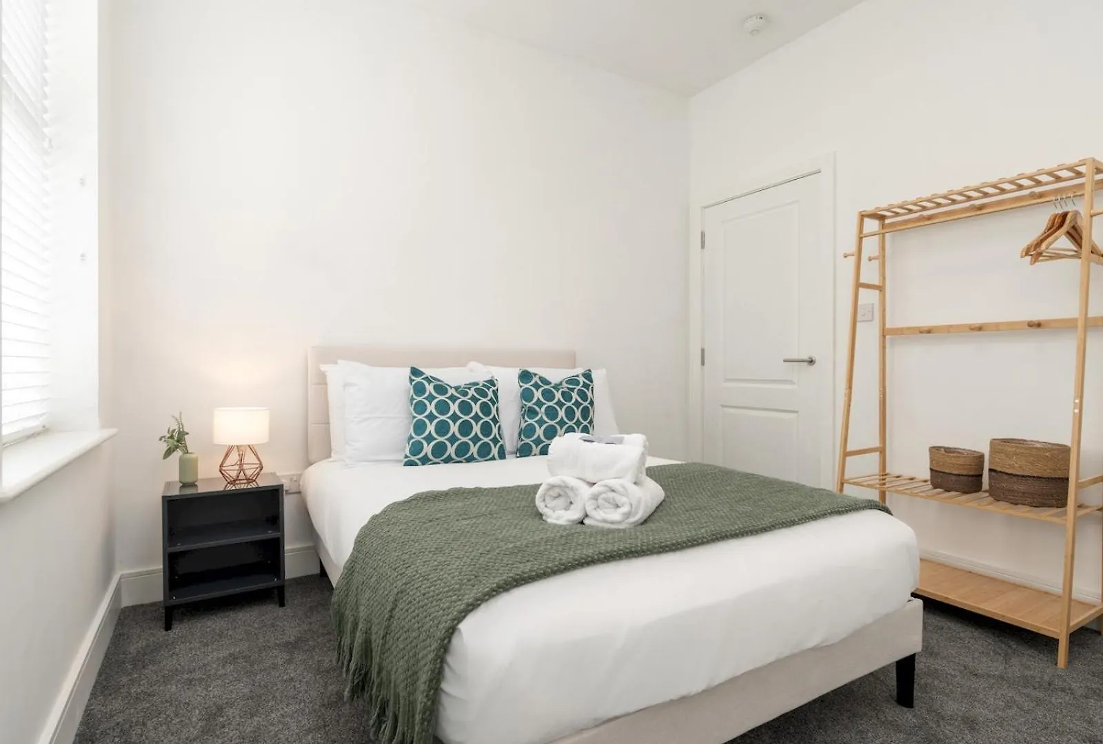 Pass The Keys Liverpool Contractor Stays 2Bed Wifi Parking